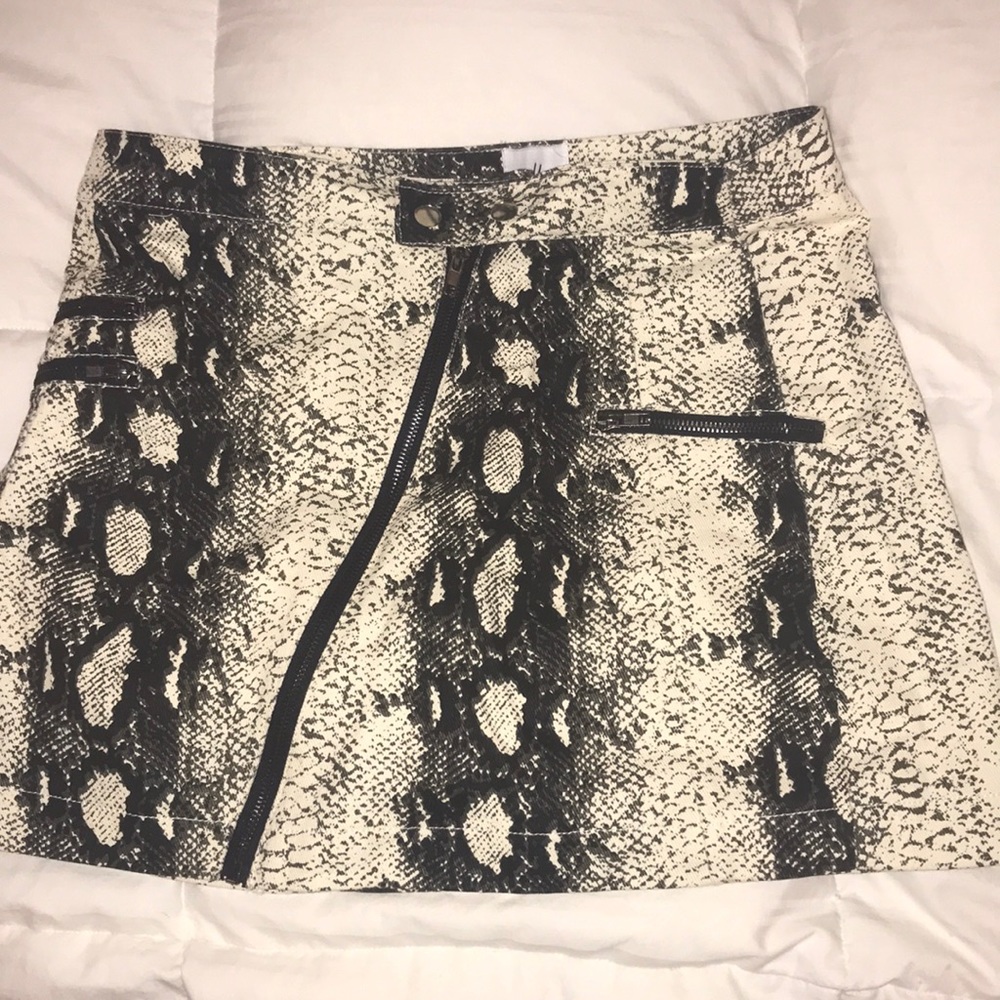 snake skin print skirt